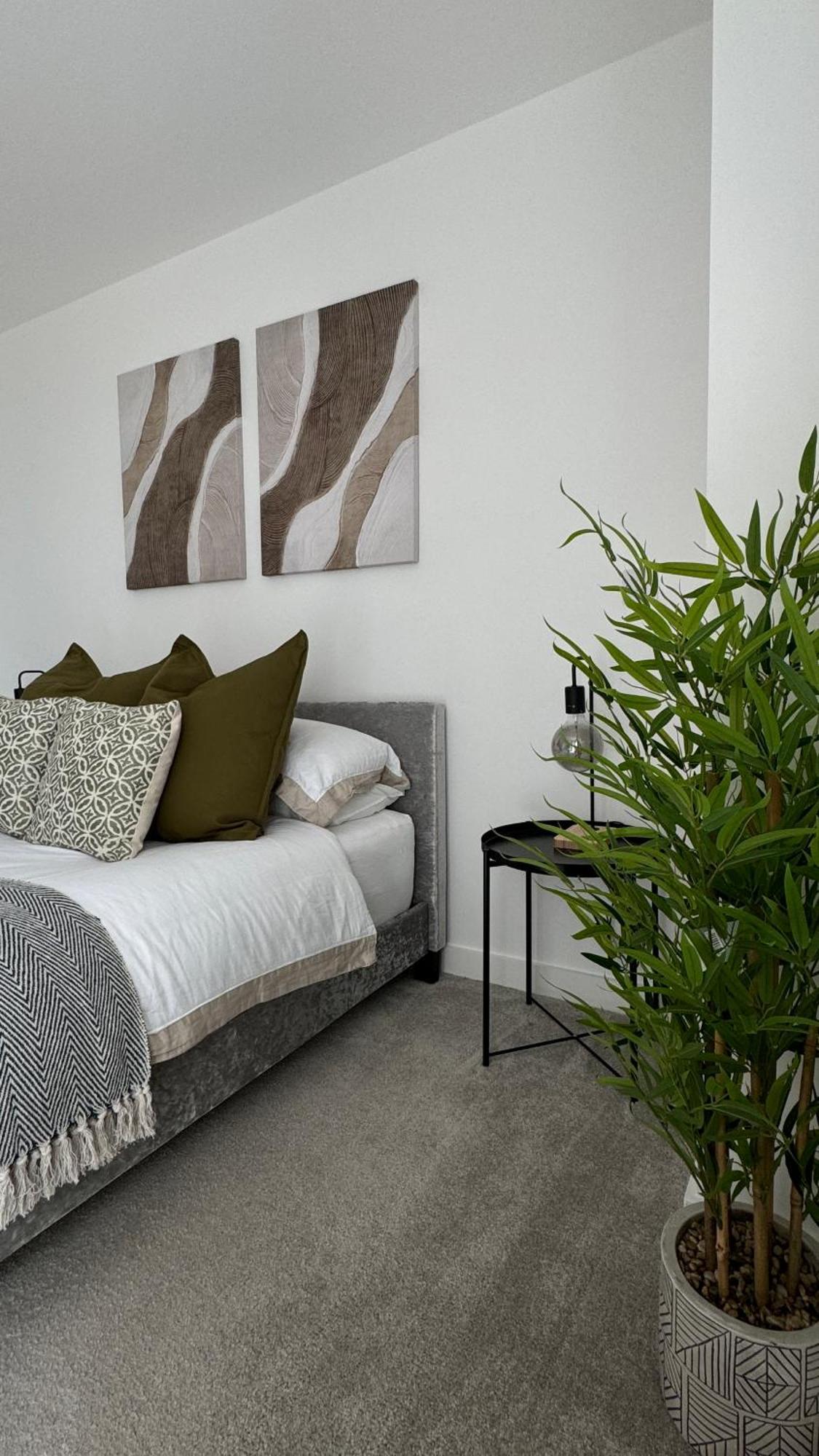 The Riverside Apartment *